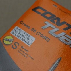Continental Cross 28 S60 FV 700c - camera bicicleta