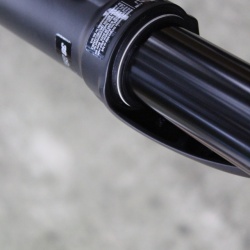 Fox 38 furca suspensie Rhythm E-tuned FLOAT 29inch 180mm Grip