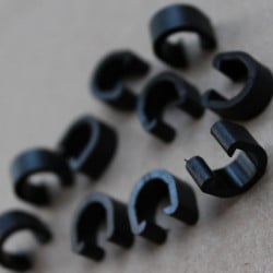 Radon clema C-clip plastic - negru 100 buc.