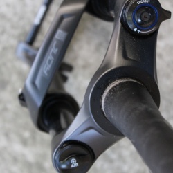 RockShox Judy Silver TK 27.5" Solo Air 100 Tapered Boost - furca telescopica - Img 6