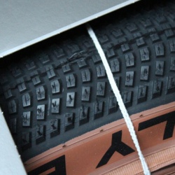 Schwalbe Billy Bonkers Performance 26x2.10" Addix - pliabil