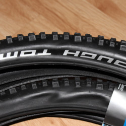 Schwalbe Tough Tom Dual Performance 29x2.25 - (fostul Nobby Nic)