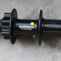 Shimano Deore M525A Disc butuc spate + QR alu