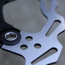 Snail Floating CNC 2-piece Disc Rotor - 203mm negru