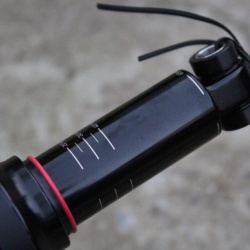 RockShox Super Deluxe Select R DebonAir 205x65mm Trunnion - Img 6