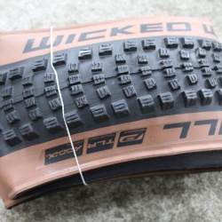 Schwalbe Wicked Will Performance Addix 29x2.40" TLR - pliabil Bronze Skin