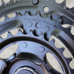 Shimano TOURNEY FC-TX801 8-vit. angrenaj ax patrat 48/38/28T. 175mm