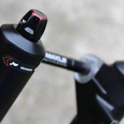 RockShox ZEB Select RC 27.5" 190mm Debon Air Tapered Boost furca telescopica