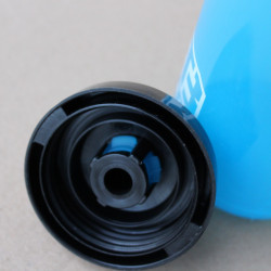 Triple Eight Icon bidon - 750ml albastru