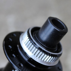 Shimano FH-TC500 8/9/10/11vit. Center-Lock butuc spate 12x148mm Boost - Img 4