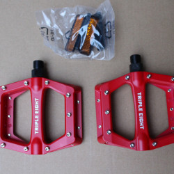 Triple 8 Comp platform pedal - Rosu