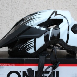O'Neal Matrix Split Solid casca alb/negru - L/XL 58-61cm - Img 5