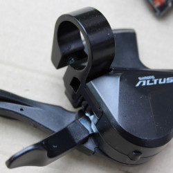 Shimano Altus SL-M2010 3X9 vit. set fata + spate cu cablu