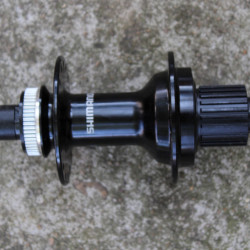 Shimano FH-MT510-B Center-Lock butuc spate MicroSpline 12x148mm