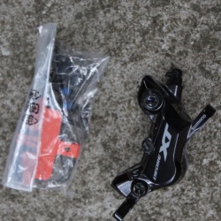 Shimano XT BR-M8120 etrier Post-Mount + placute N03A - Img 7