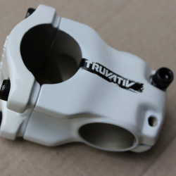 Truvativ Hussefelt pipa 0° 31,8mm 1 1/8" - Snow White - Img 4