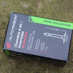Hutchinson Standard camera - 26x1.70-2.35 FV - Img 2
