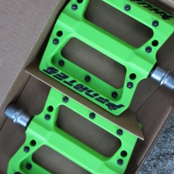 Pedotec Thunder 183 Nylon Flat Platform Pedal(verde) - Img 2