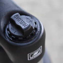 Suntour SF20 XCM32 29" Coil 120 Disc Tapered Boost - furca telescopica - Img 8