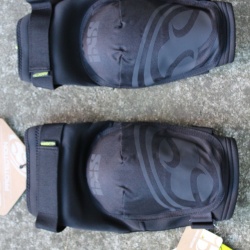 iXS Hack EVO+ genunchiere - marime Large 38/54cm - Img 3