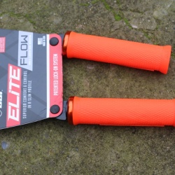 ODI Elite Flow Lock-On manson - neon orange