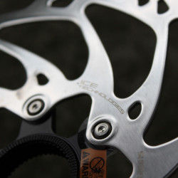 Shimano SM-RT70-L SLX IceTech External Centerlock - 203mm disc rotor - Img 2