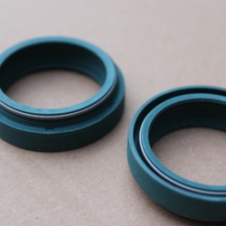 SKF Fork Seal Kit RockShox 38mm diametru - Img 5