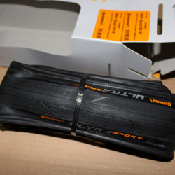 Continental Ultra Sport lll pliabil 25-622