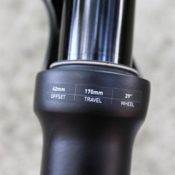 RockShox Lyrik Select RC 29″ DebonAir 170mm Boost 15X110mm Tapered - Ax Maxle Ultimate - Img 4