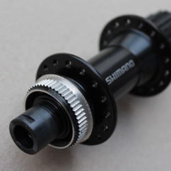 Shimano FH-MT400-B - Centerlock - 12x148mm Boost