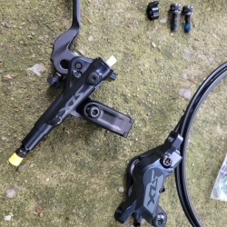 Shimano SLX BR-M7120-B J-Kit set complet - 4 piston - Img 2