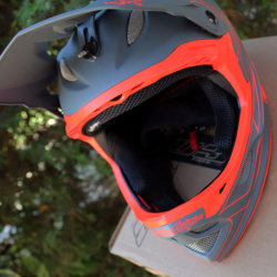 Troy Lee Designs D3 Fiberlite Spiderstripe Red Fullface - Medium(56-57cm) - Img 7