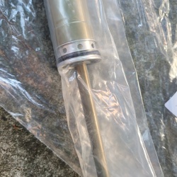 Fox Racing Shox Air Shaft 38 Float de la 2021 in sus - Img 4