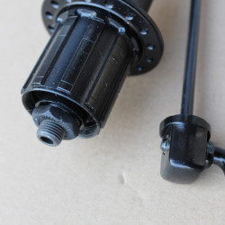 Shimano FH-M3050 CenterLock Disc butuc spate + QR 32 gauri - Img 5