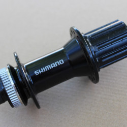 Shimano FH-MT400 Center-Lock butuc spate 12x142mm - 32gauri