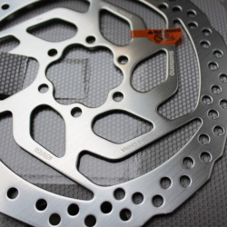 Shimano SM-RT26 Deore - 160mm disc rotor