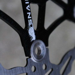 Snail Floating CNC 2-piece Disc Rotor - 180mm negru