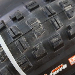 Maxxis Minion DHR II 27.5x2.60" WT TR EXO+ 3C MaxxTerra 120 anvelopa pliabil - Img 3