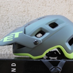 MET Terranova casca S (52-56cm) gray lime/matt