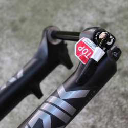 RockShox Lyrik Select RC 29″ DebonAir 170mm Boost 15X110mm Tapered - Ax Maxle Ultimate - Img 6