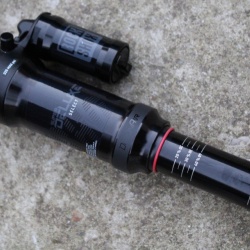 RockShox Super Deluxe Select R DebonAir 205x65mm Trunnion - Img 4