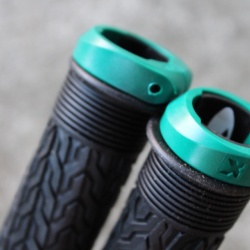 Sixpack Racing S-Trix PA manson lock-on verde - Img 3