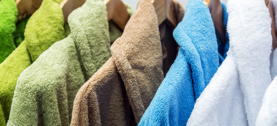 Različiti modeli i boje bade mantila