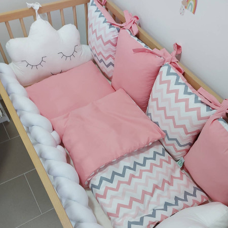Ogradica za krevetac jastučići sa posteljinom roze cik cak ( TNC_14HAT8_3213939 ) - Img 1