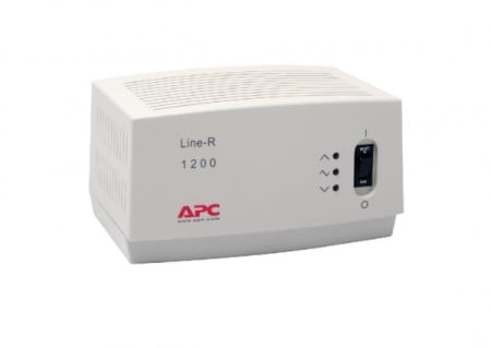 APC LE1200 automatski regulator napona, 1200VA, NEMA 5-15P uticnice