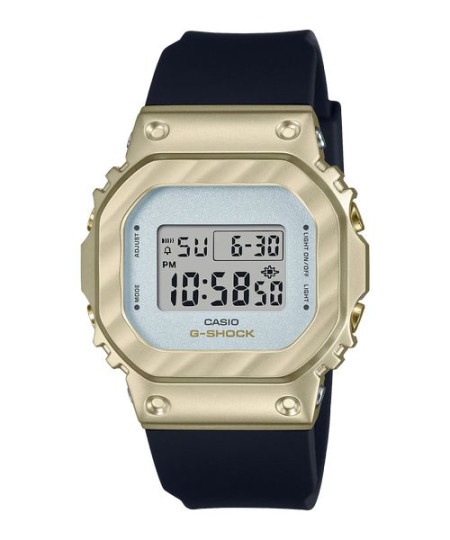 Casio g-shock ženski sat ( GM-S5600BC-1 )
