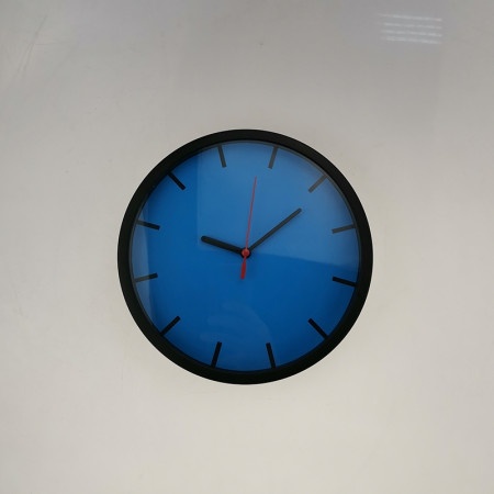 Sat dimenzije?24x4cm