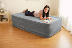 Intex twin comfort-Vazdušni krevet sa ugradjenom pumpom 99x191x 46cm – Fiber Tehnologija ( 64412ND ) - Img 4