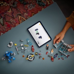 Lego Ajronmenova laboratorija: Dvorana oklopa ( 76315 )-3