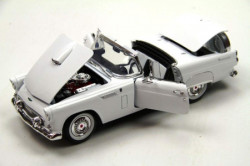 Metalni auto 1:18 1956 ford thunderbird (hard top) ( 25/73176TC ) - Img 3